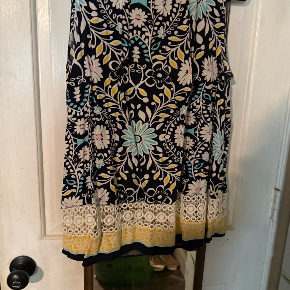 Crown & Ivy Floral Sleeveless Blouse - Yellow, Black, Blue - Picture 3 of 4